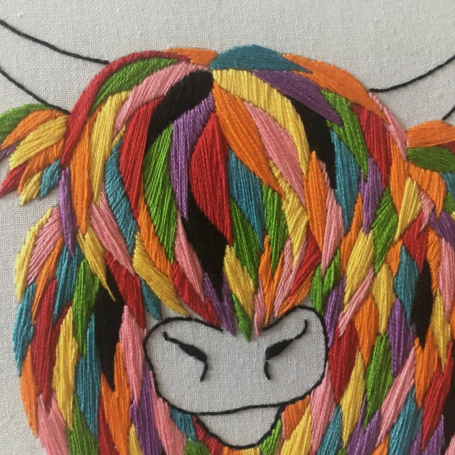 Cinnamon Stitching Highland Cow Embroidery Kit (Includes Hoop)